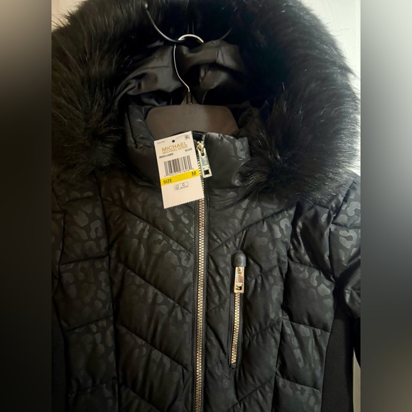 MICHAEL Michael Kors Black Patterned Puffer Coat with Fur Hood Med - Picture 2 of 8